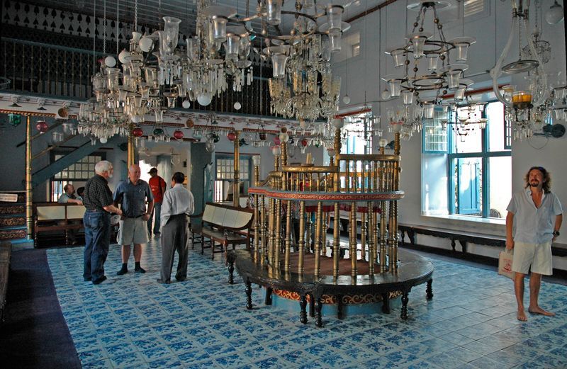 historic-cultural-mattanchery-synagogue